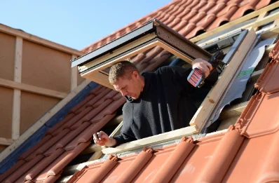 Pose de fenêtres de toit Velux au Bourdeix
